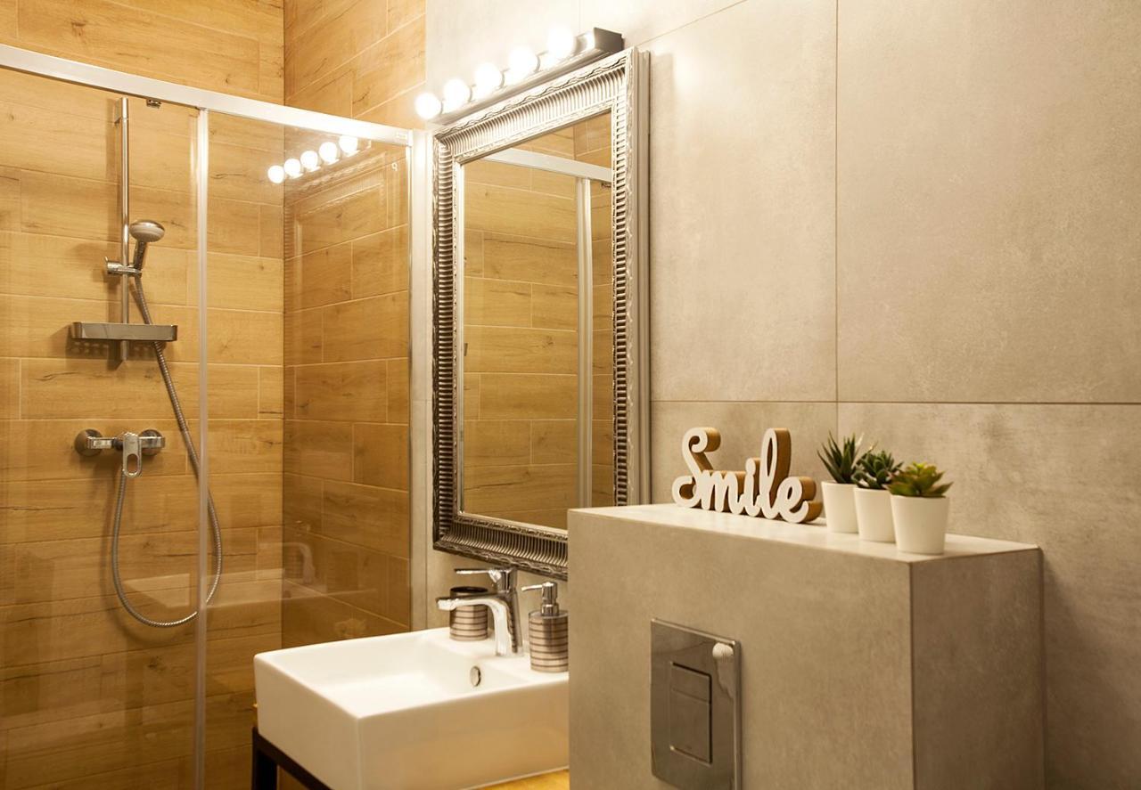 Apartament Nr 16 ชกลาร์สกา ปอเรมบา ภายนอก รูปภาพ