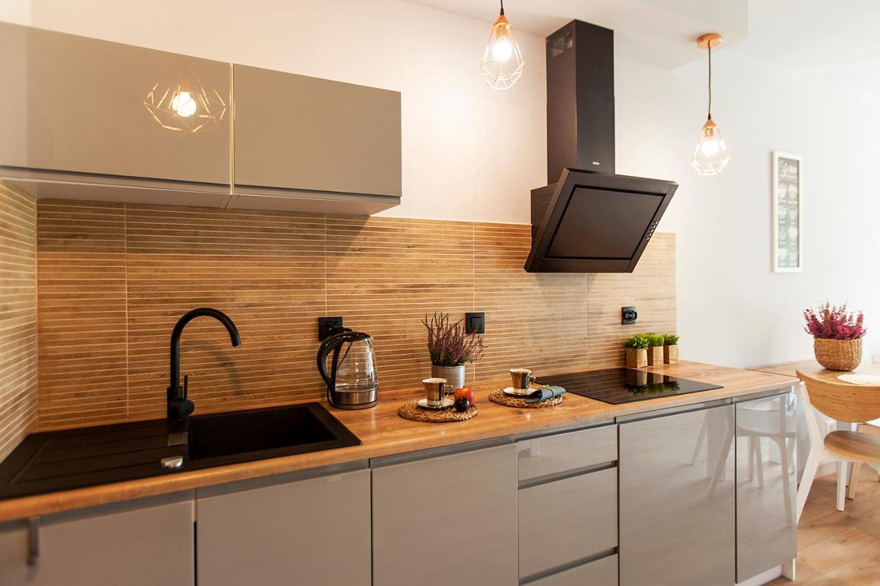 Apartament Nr 16 ชกลาร์สกา ปอเรมบา ภายนอก รูปภาพ