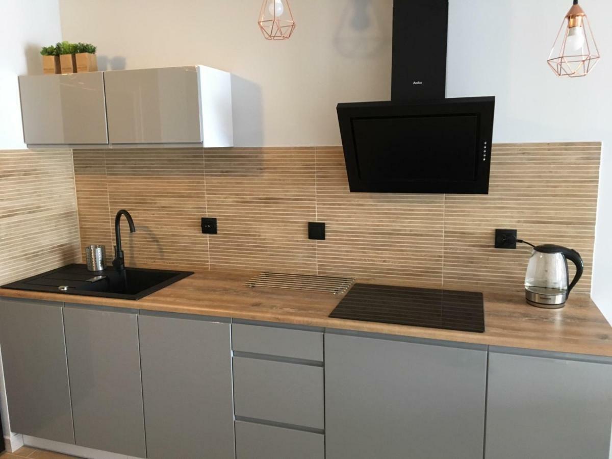 Apartament Nr 16 ชกลาร์สกา ปอเรมบา ภายนอก รูปภาพ
